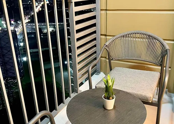 New! The Hive Residences - 1Br With Balcony & Free Parking At Casa Arbo